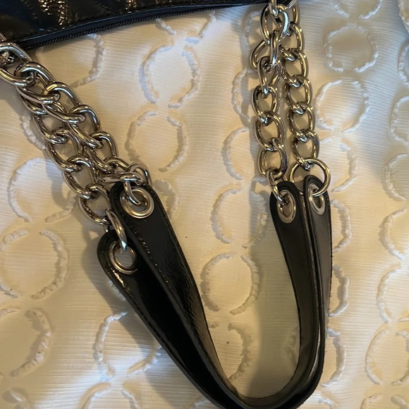 Kenneth Cole Reaction Black Quilted Shoulder Bag - Picture 7 of 10